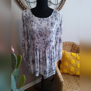 White Floral Long-Sleeve Peplum Tunic Top